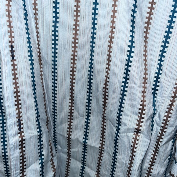 Men’s long sleeve button down - Picture 2 of 5